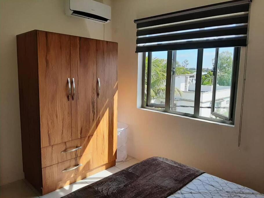 Modern And Cosy Condo: Westwood Apartments Flic en Flac Bagian luar foto