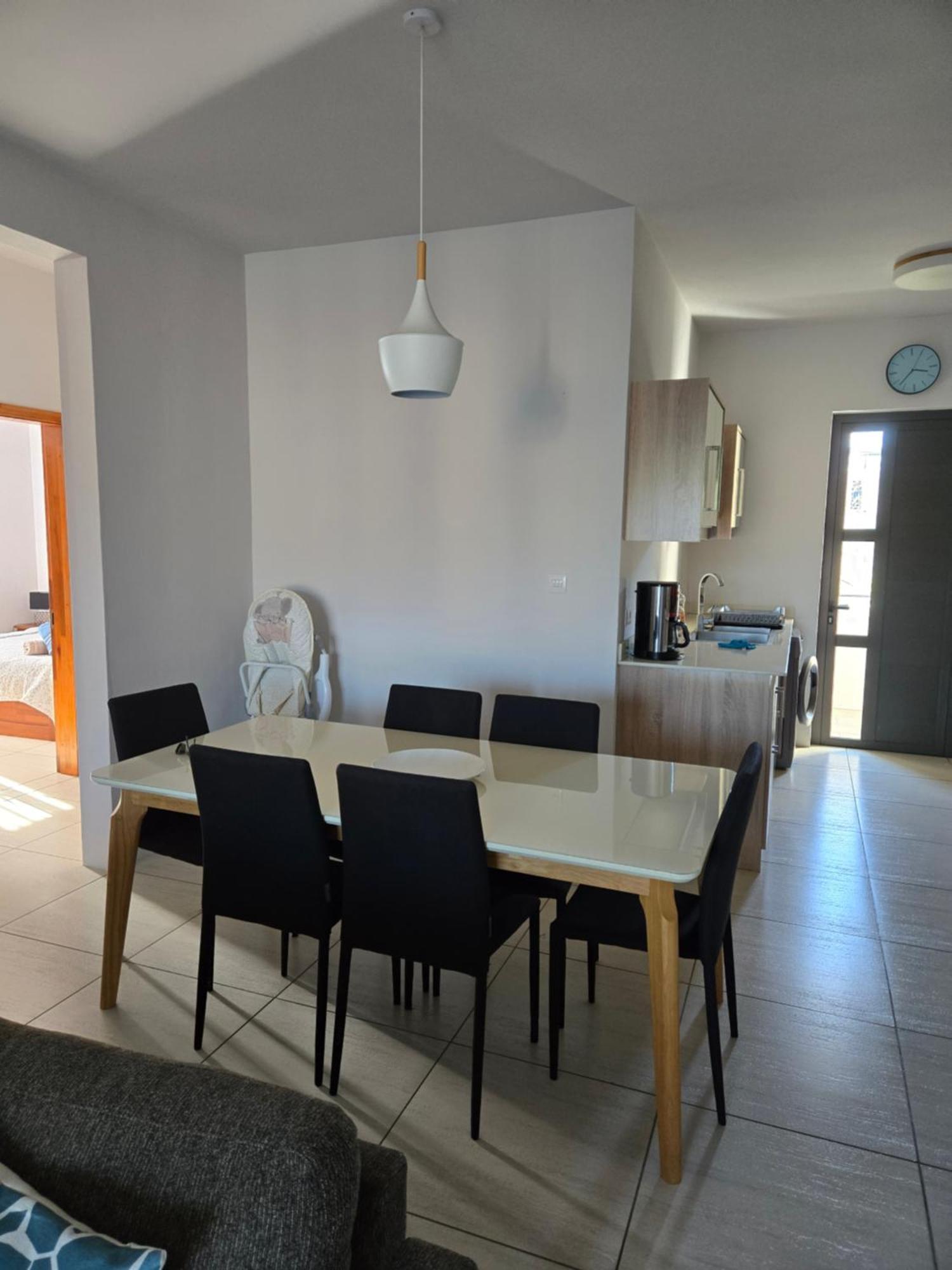 Modern And Cosy Condo: Westwood Apartments Flic en Flac Bagian luar foto